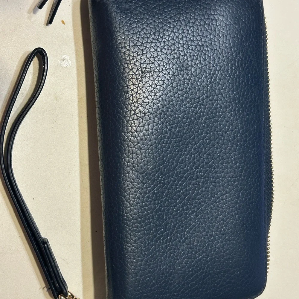 Tory Burch Carter smartphone wallet wristlet large wallet